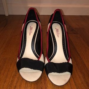 Lela Rose peep toe pumps